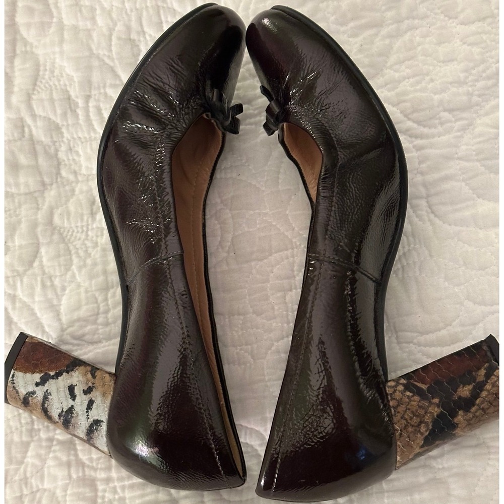 Designer ANYI NU‎ black patent heels with snake print heels and bows. 6.5 italy